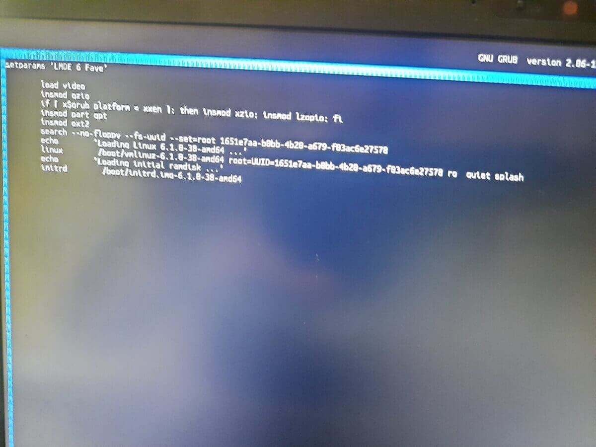 Booting Freeze and Stuck on initial Ramdisk Ubuntu Linux